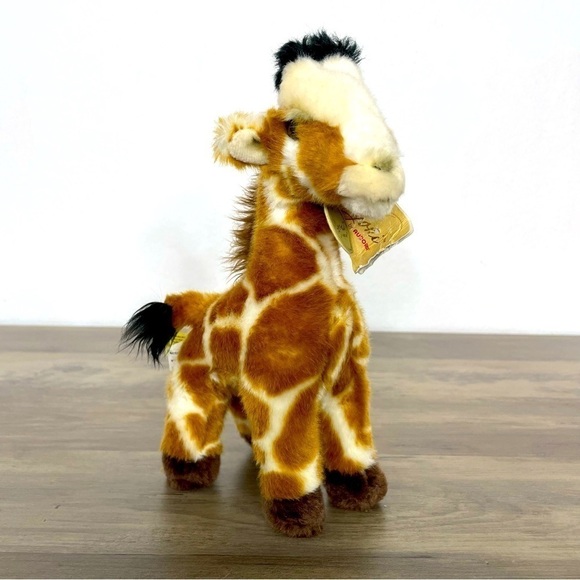 Miyoni by Aurora Giraffe Plush - Picture 1 of 11